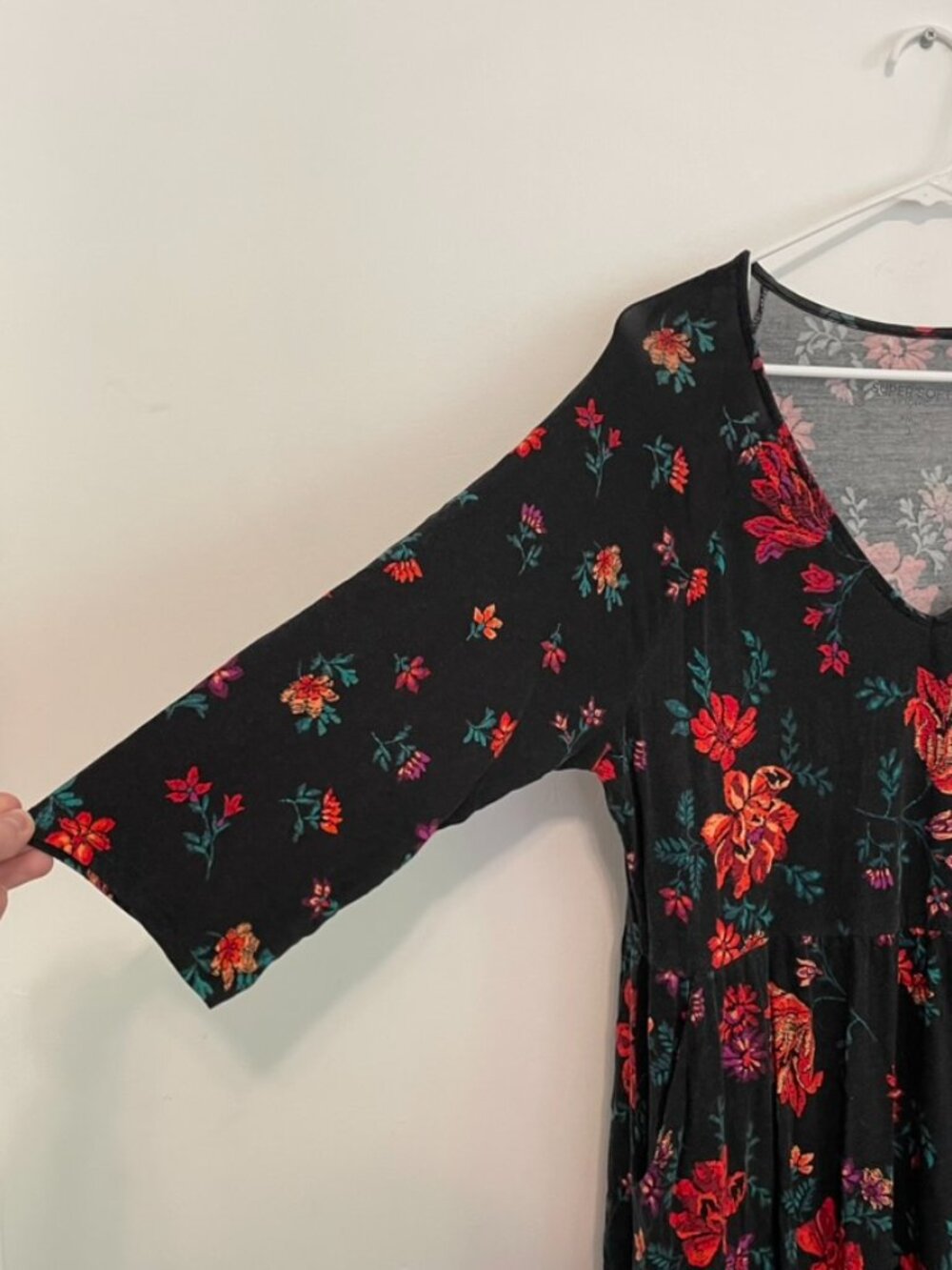 TORRID 2 Plus Size Mini Super Soft Skater Dress Black Red Teal Floral 3/4 Sleeve - Picture 8 of 16